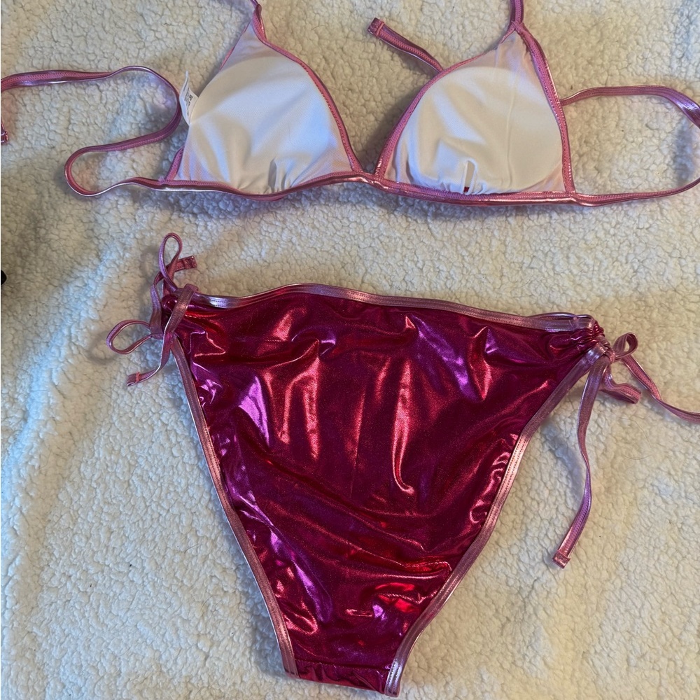 Shiny Pink Bikini Set - Picture 4 of 10